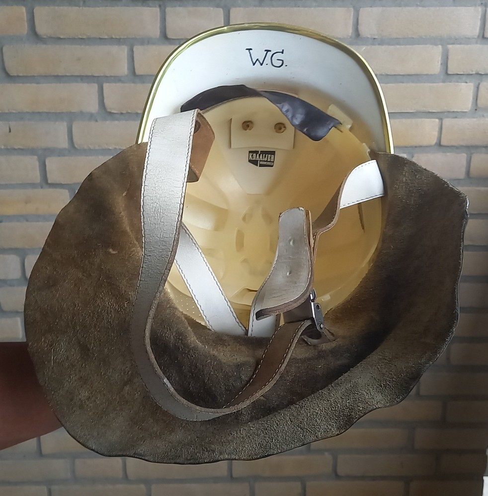 Fire chief helmet Netherlands vintage great condition