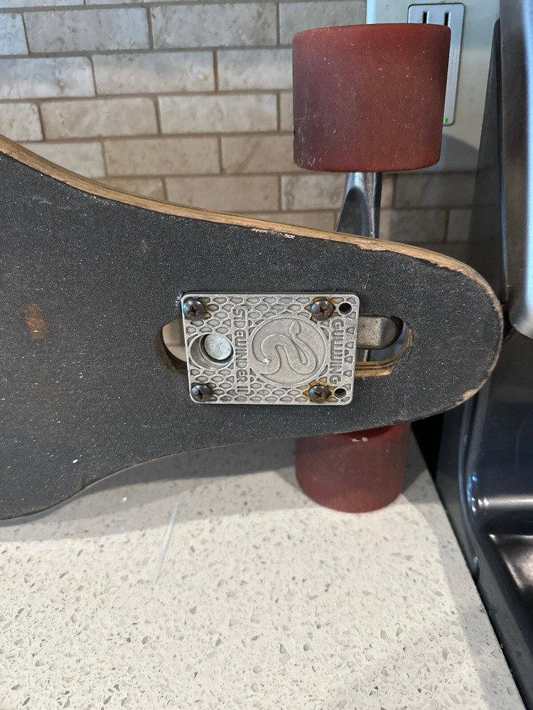 Catalyst longboard with gull wing trucks