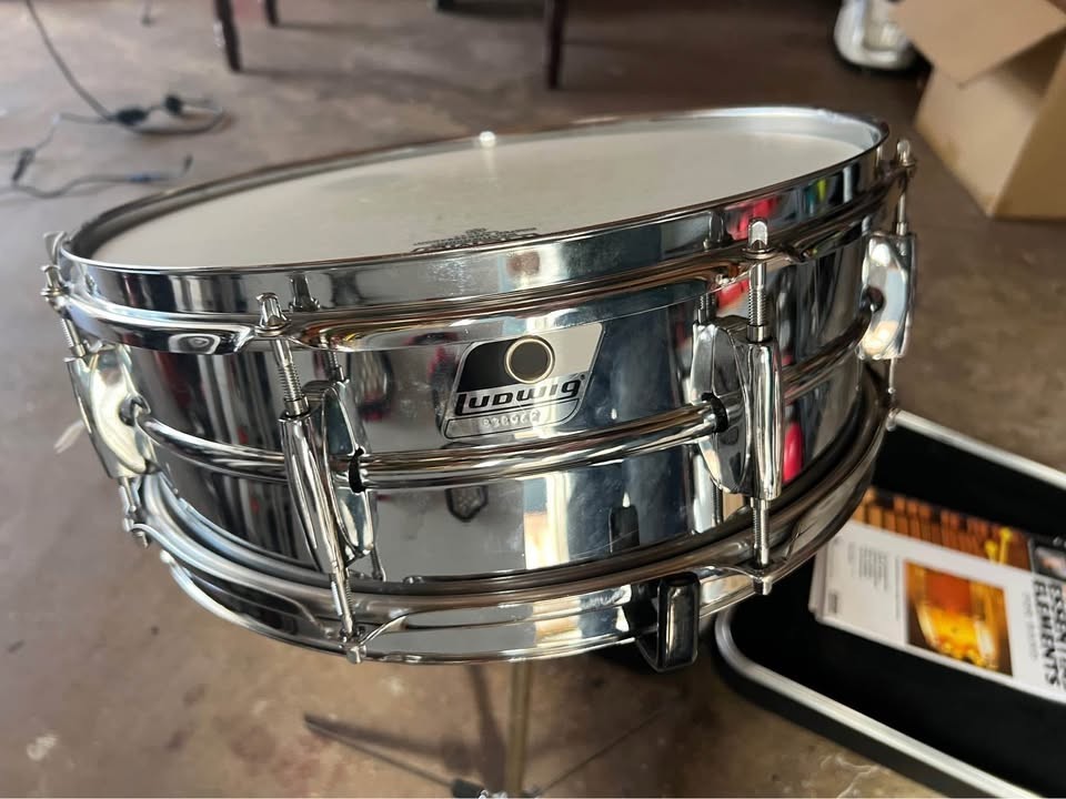Ludwig Snare Drum With Case Student Drum