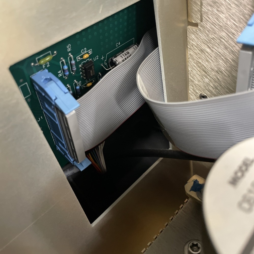 Waters 717 Plus HPLC Autosampler Powers Up to Blue Screen