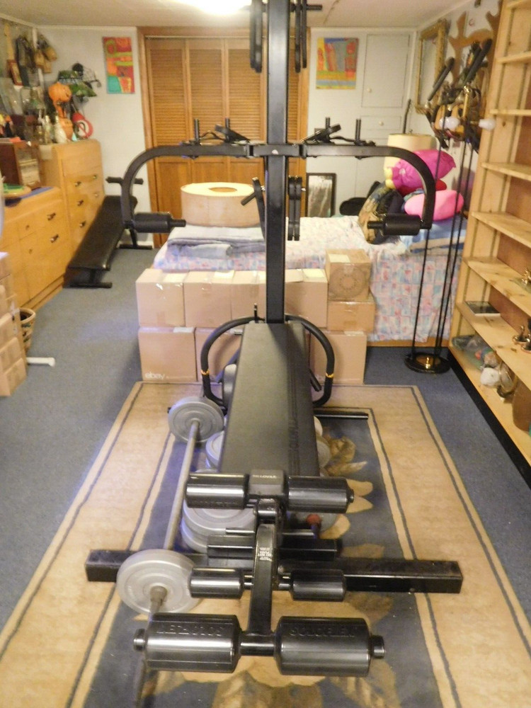 Classic Soloflex  in Nice Condition Leg/Pull-Up 13 Bands & Additional Weight Set