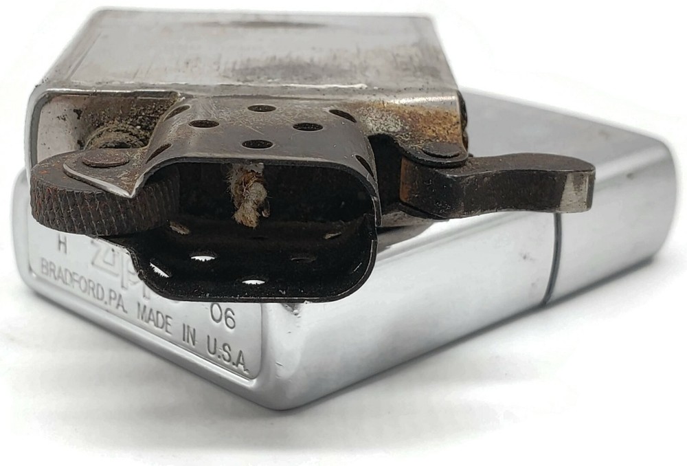 2006 Zippo Lighter Brushed Chrome Windproof