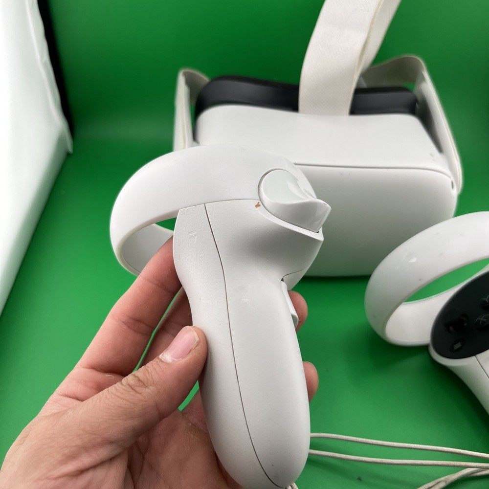 Meta Quest 2 VR Headset 256 GB -(T28)