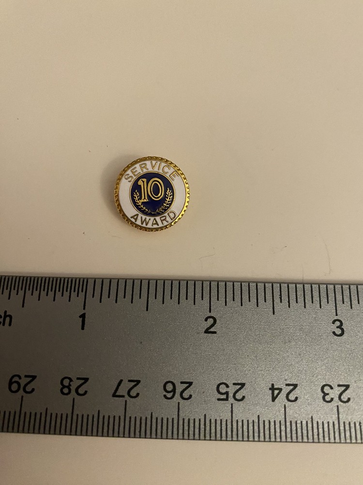 Service Award 10 Lapel Pin P83
