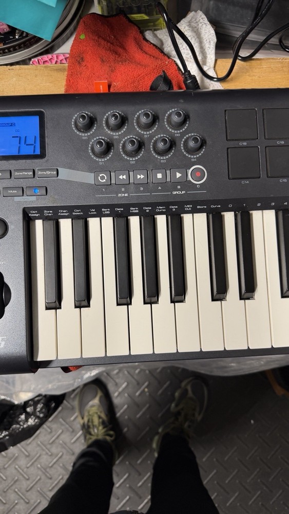 M-Audio Axiom 25 USB MIDI Keyboard Controller Partially Tested