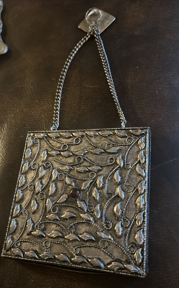 Jeweled Hanging Mirror On Chain