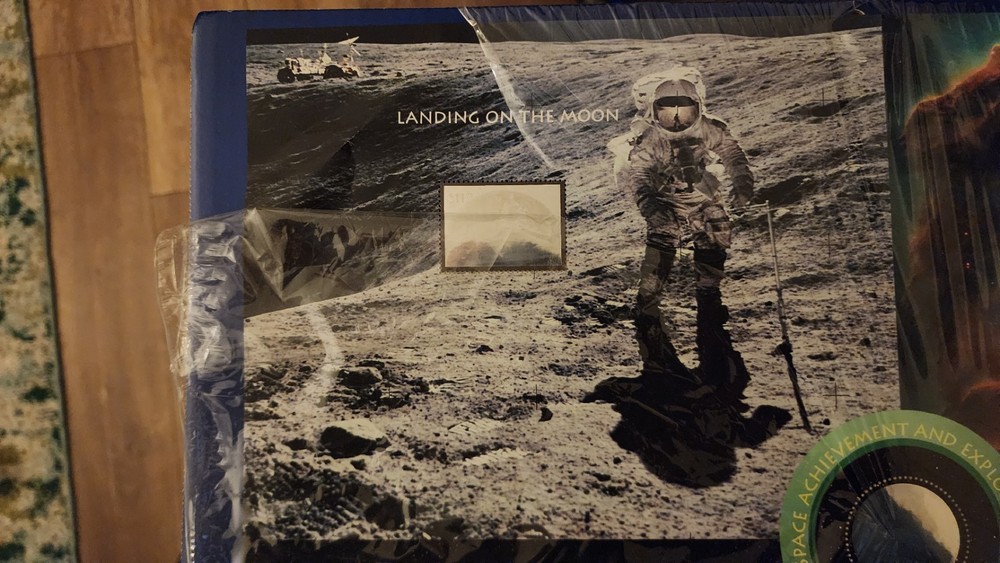 USPS World Stamp Expo 2000 Space Achievement and Exploration Sheet MINT