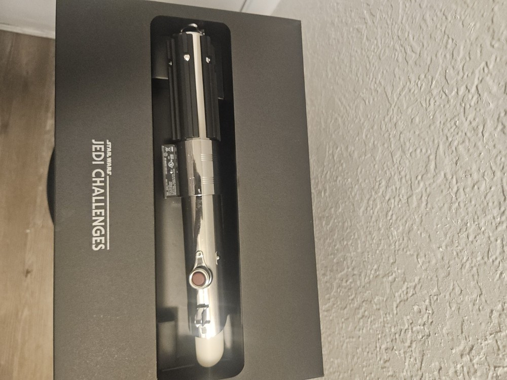 Star Wars Jedi Challenges AR Headset With Lightsaber Controller and Tracking