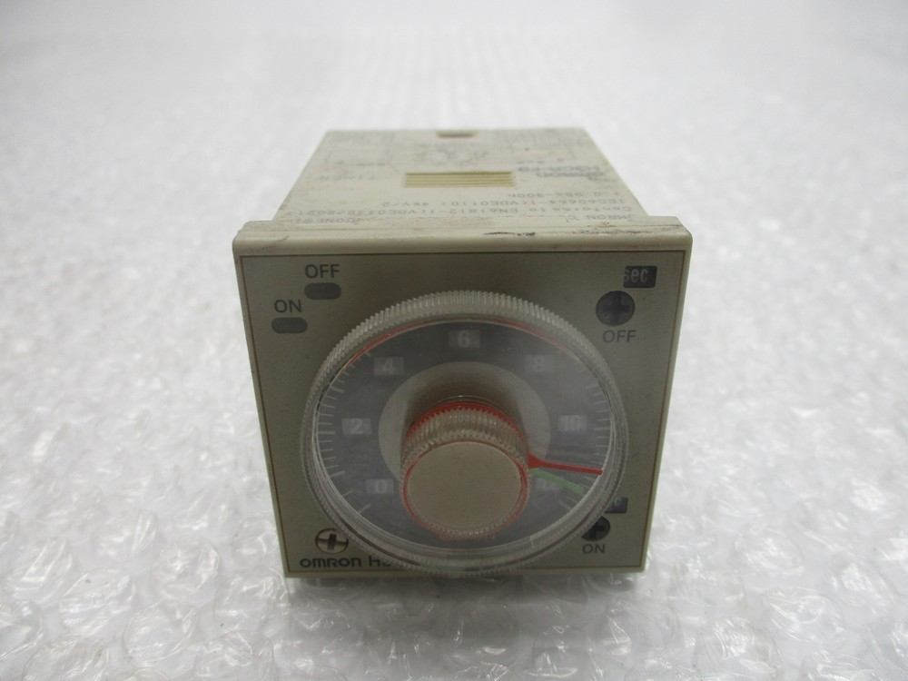 OMRON H3CR-F8 TIMER 0-12S NSNP
