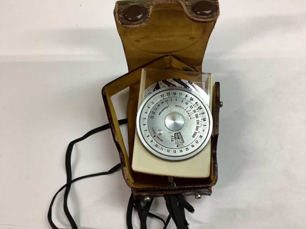 Sekonic 21B hand held light exposure f/stop meter