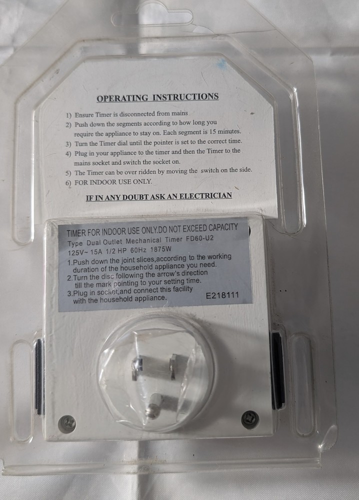 24-Hour Plug-In Timer for indoor use