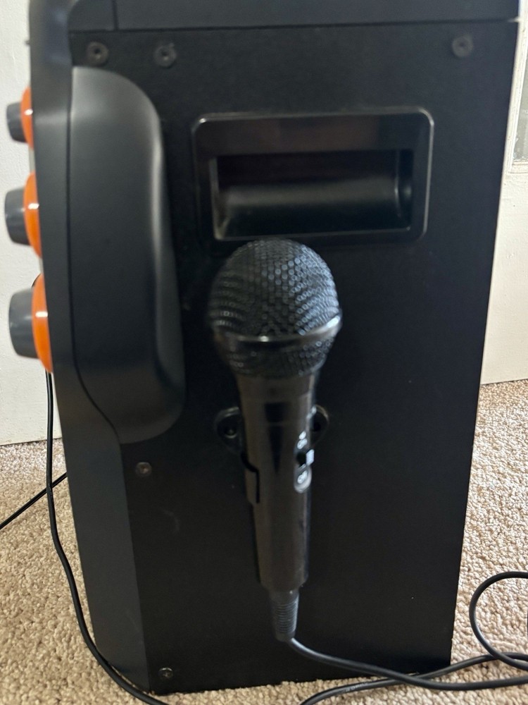 GPX Karaoke Party Machine JM332B plus CD+Gs