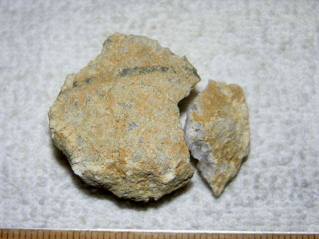 Geode pair opened with crystal centers 2 inch G71