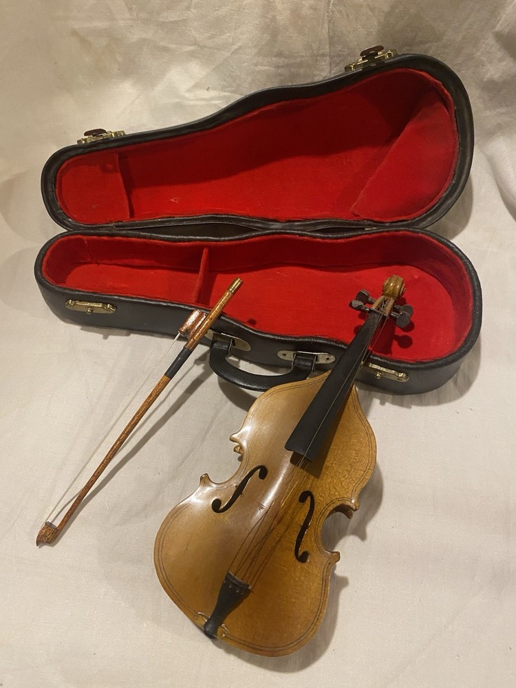 9” MINIATURE Violin Model with Carrying Case (M3)