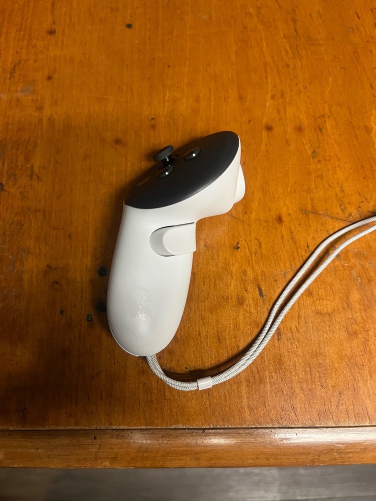meta quest 3 left controller only excellent condition