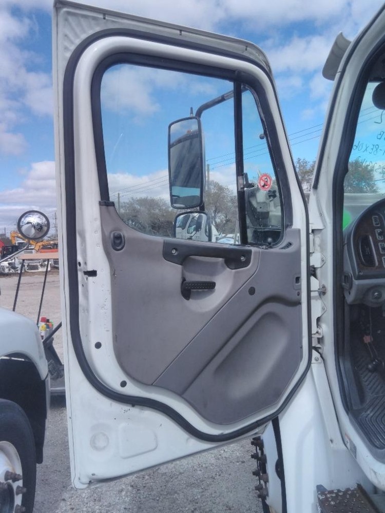 For 2012 FREIGHTLINER M2 106 2002-2014 DOOR ASSEMBLY Left , FL