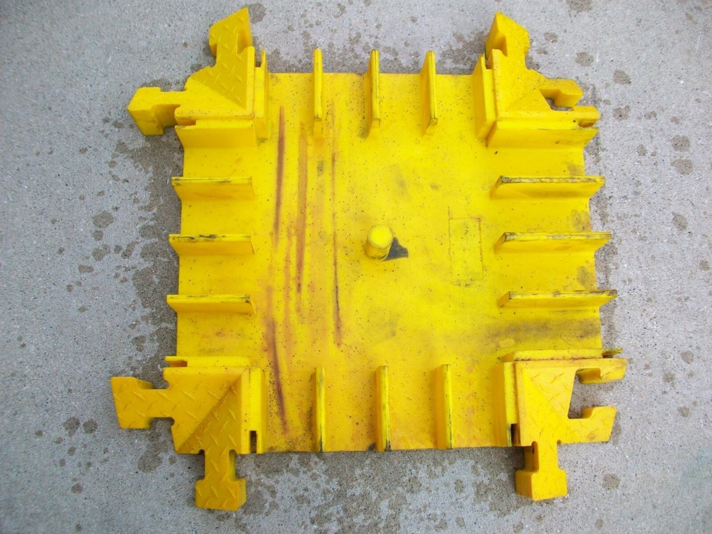 Peterson Systems Bumble Bee 4 Channel Cable Protector "T" Blaack/Yellow