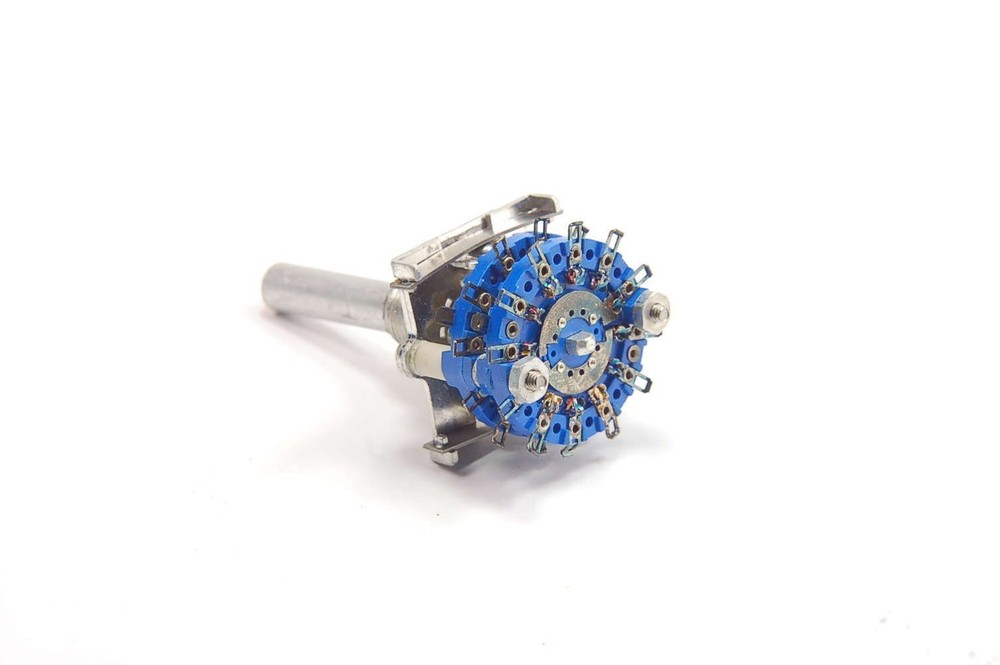 Centralab - PSA-210 - Switch, rotary. 4 Pole, 2-6 position.