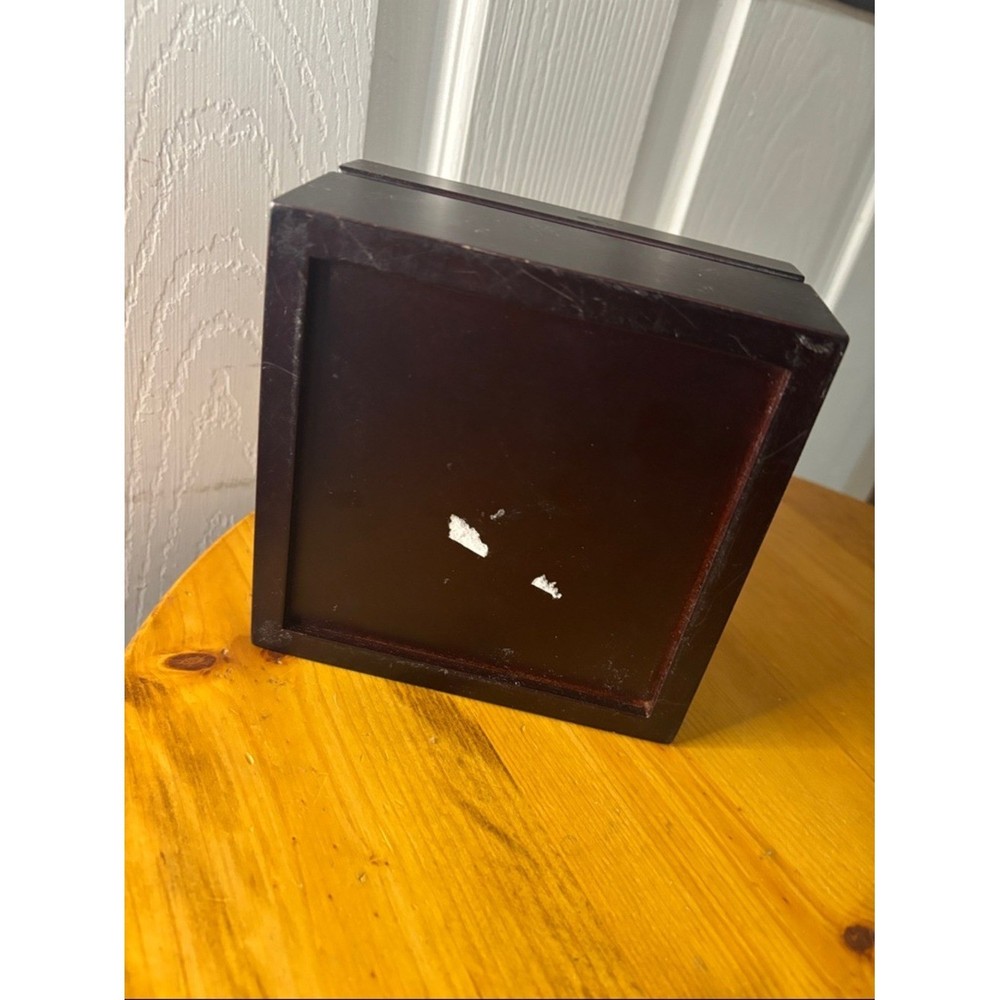 Decorative Cherry Wood Keepsake Box with Golfer Tile Coasters (4)