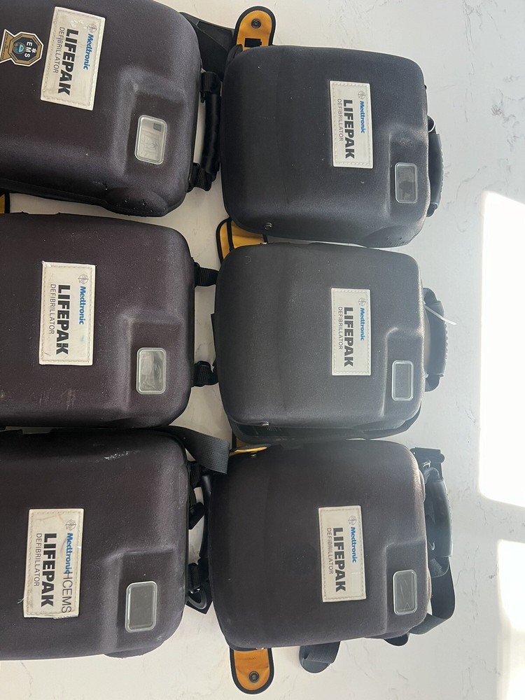 6 Lifepak 1000 Defibrillator Cases Only