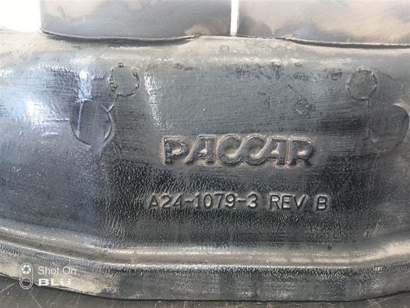 A24-1079-3 Peterbilt Front Engine Mount (10862495
