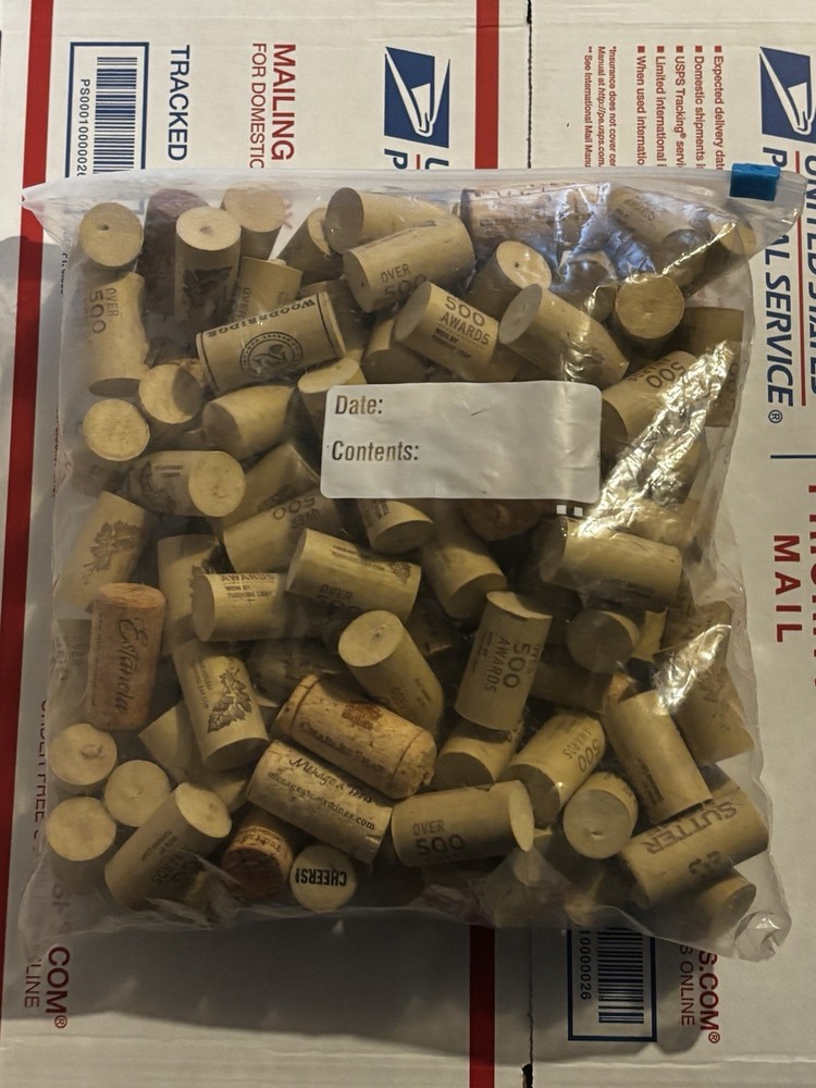 Lot Of 100+ Wine Bottle Corks. Assorted Used Condition.