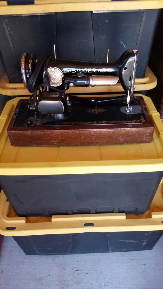 Vintage Singer Sewing Machine
