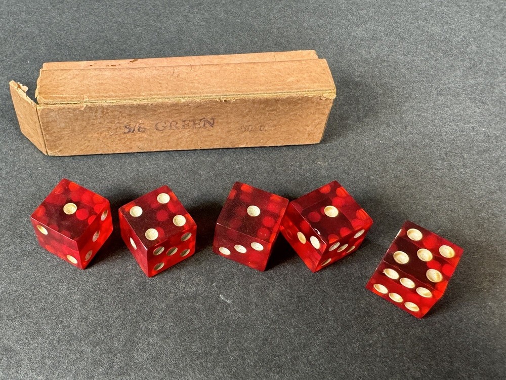 BAKELITE Rare Vintage Red Dice Set