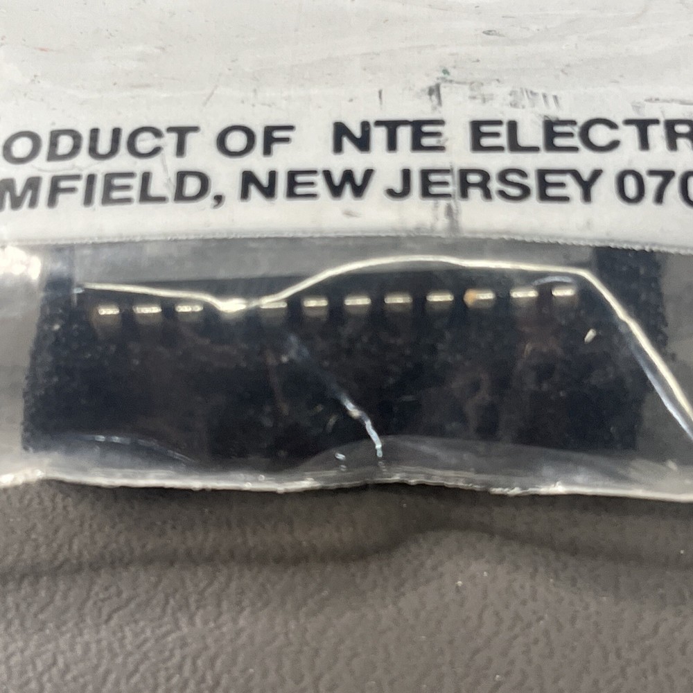 1 Each ~ NTE986 ~ IC ~ Single Chip TV Chroma Processor/Demodulator ~ 24 Pin DIP