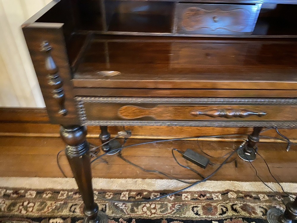 $315/OBOVintage Antique Spinet Desk With Pull Out Pad