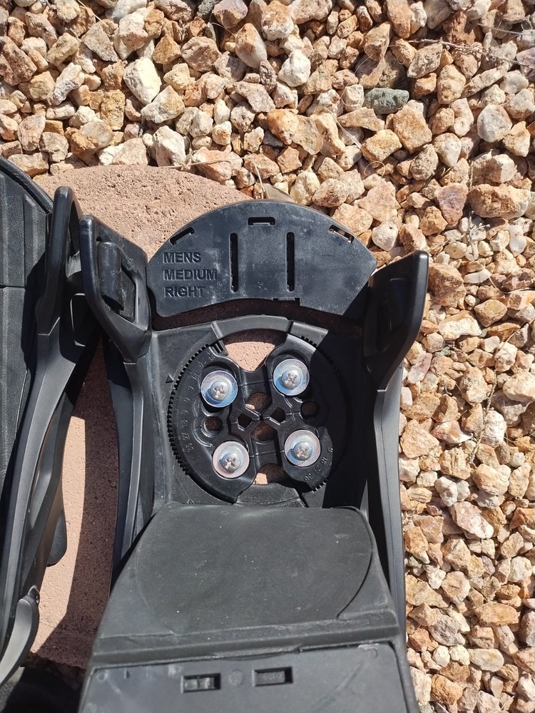 24/25 Mens Medium Burton Step On Bindings w Pro Standard release lever