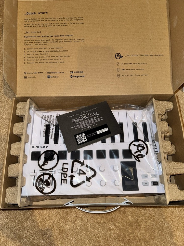 Arturia MiniLab 3 Mini Hybrid Keyboard Controller Creative Software (White)