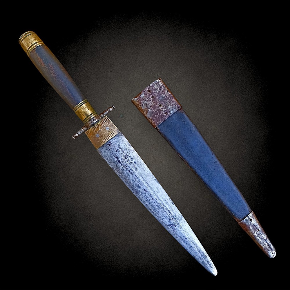 18th - 19th Century Spanish Dagger w Scabbard