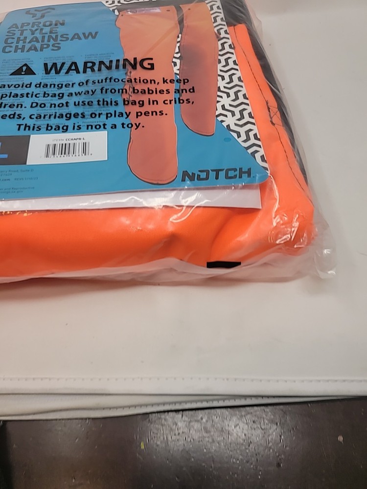 Notch Apron Style Chainsaw Chaps - Large