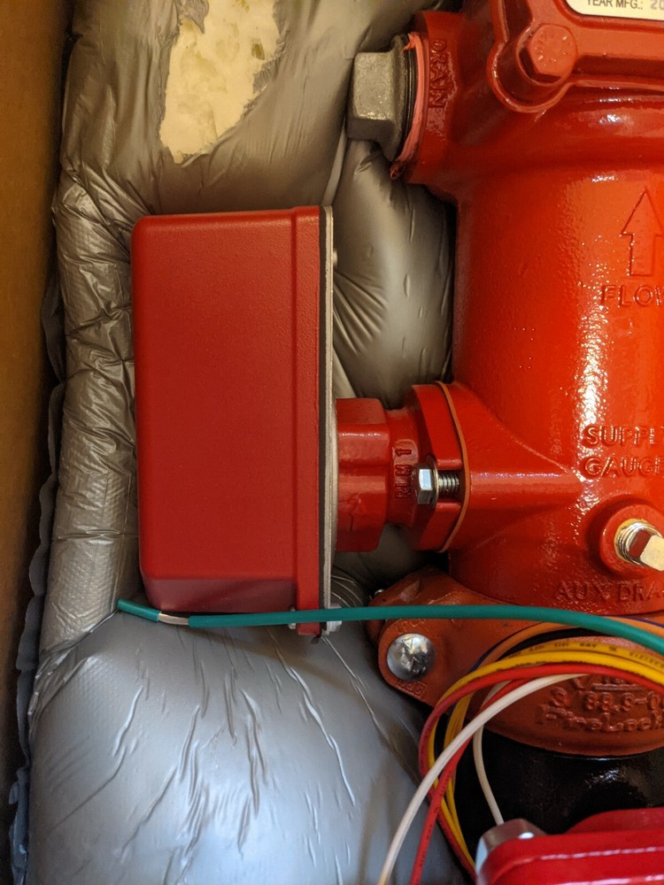 GLOBE UMC Universal Fire Manifold Check & Control Valve 3"