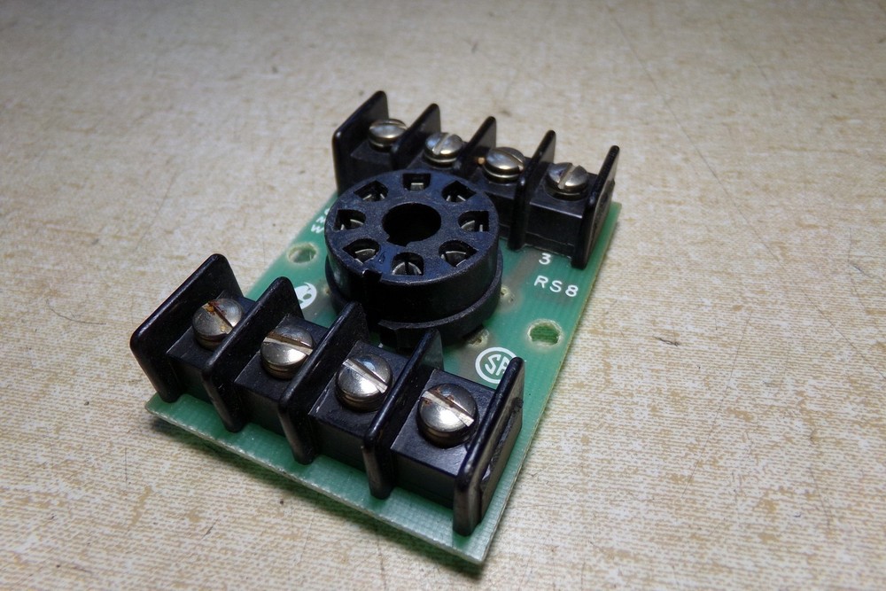 Curtis RS8 Relay Socket Base *FREE SHIPPING*