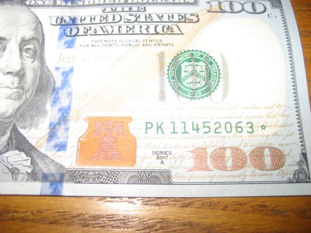 $100 bill (One Hundred Dollar Bill) - 2017A Star Note - CRISP UNCIRCULATED