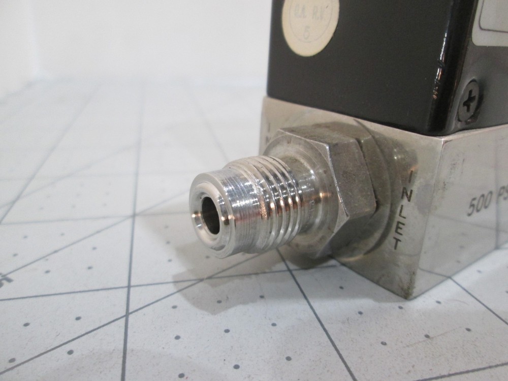 Unit, UFC-1100, O2, 300 SCCM, Mass Flow Controller, Used