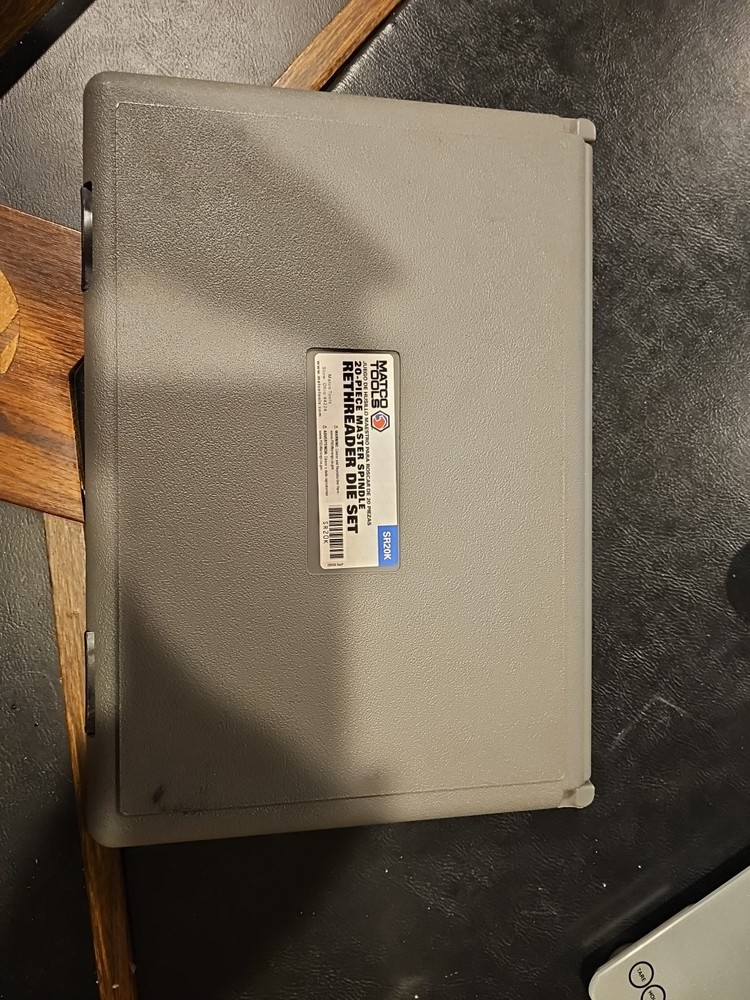 Matco Tools #SR20K "Master Spindle Rethreader Die Set" 20 Pieces
