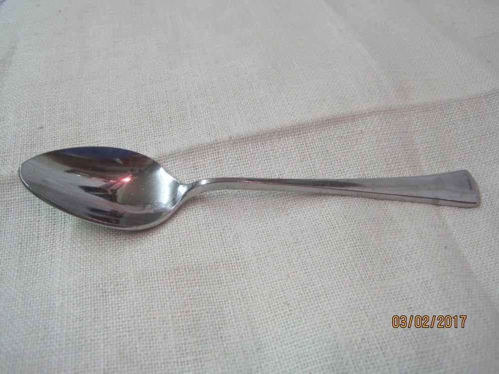 Vintage Japan Stylecraft stainless Teaspoon Unknown pattern