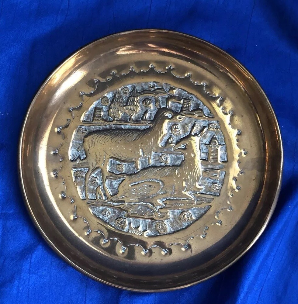 Vintage Hammered Copper? Brass? Plate Wall Hanging Two Deer Pattern