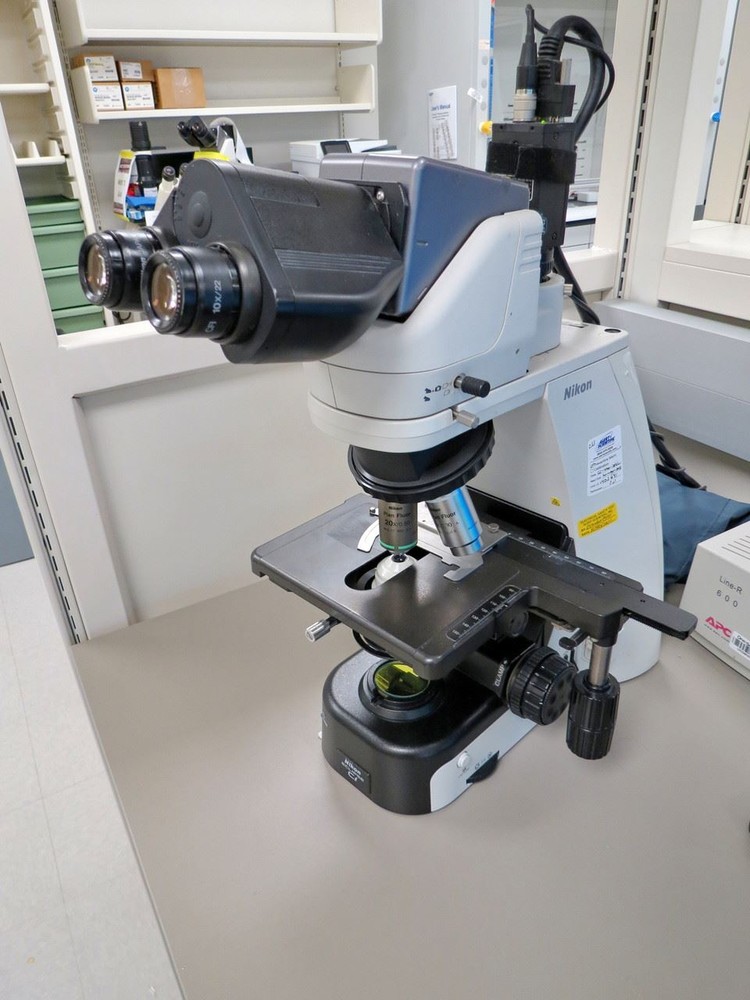 Nikon Eclipse Ci-S Microscope, w/ HP/Leica Z420 Workstation PC