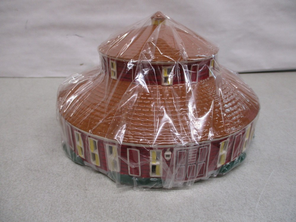 2009 Figi's Ceramic Train Roundabout