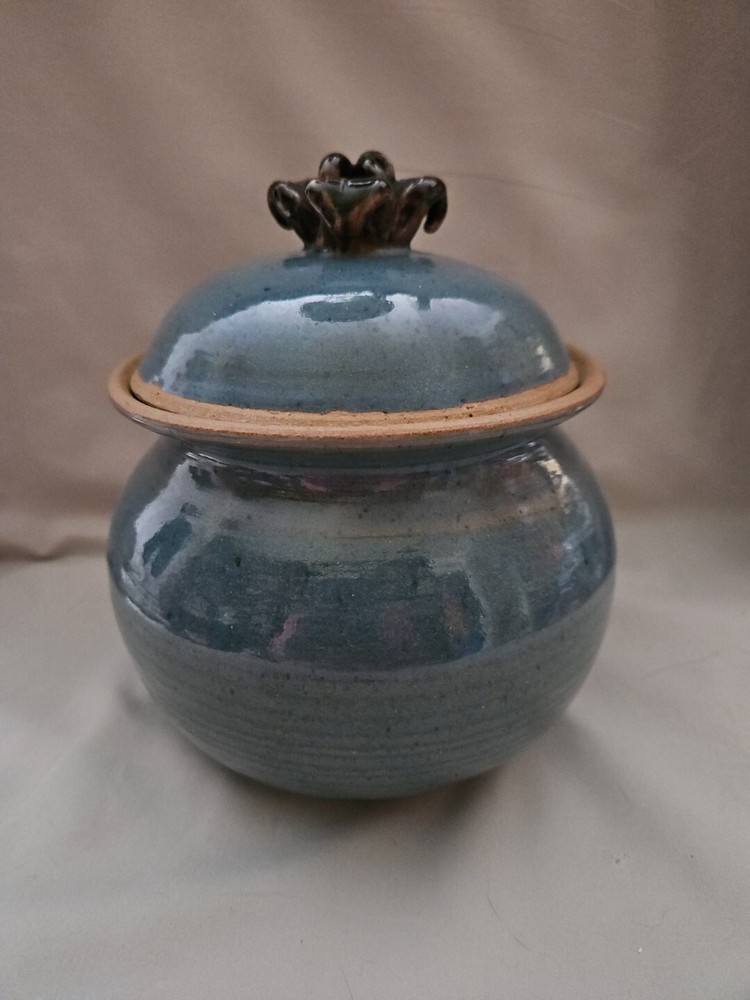 Handmade Studio Art Pottery w/ Flowered Handled Lid Signed Glyde Glazed Blue