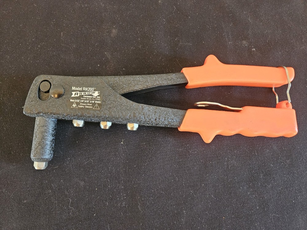 ~ Arrow RH200 EZ Rivet Tool + Rivets