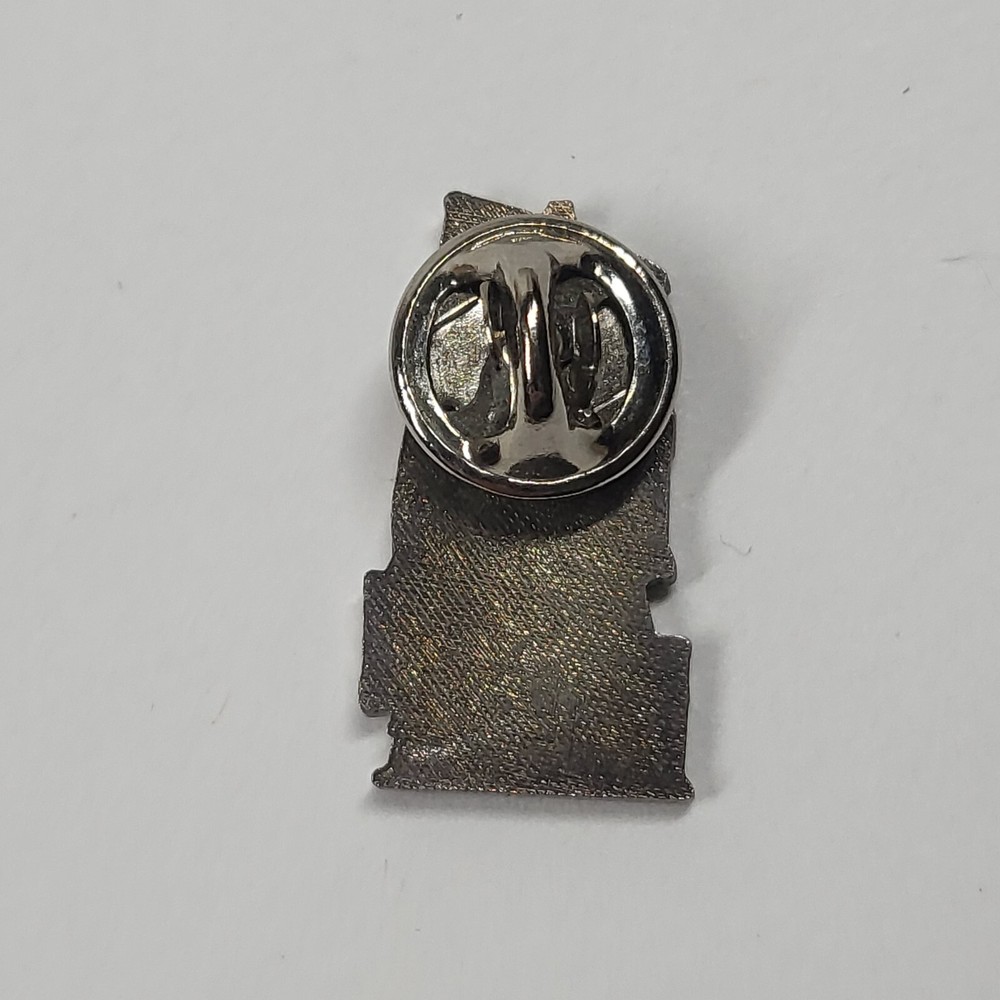 Oil Rig Derrick Platform Tower Lapel Pin Pewter