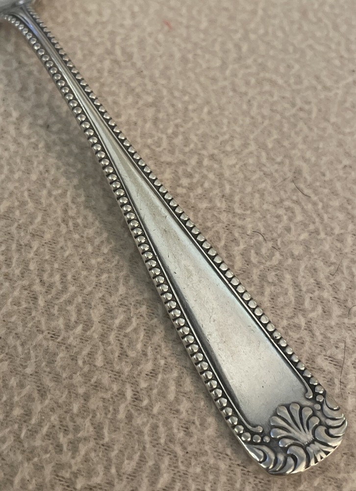 International Silver ORLEANS Solid Smooth Berry Spoon (Silverplate 1901)
