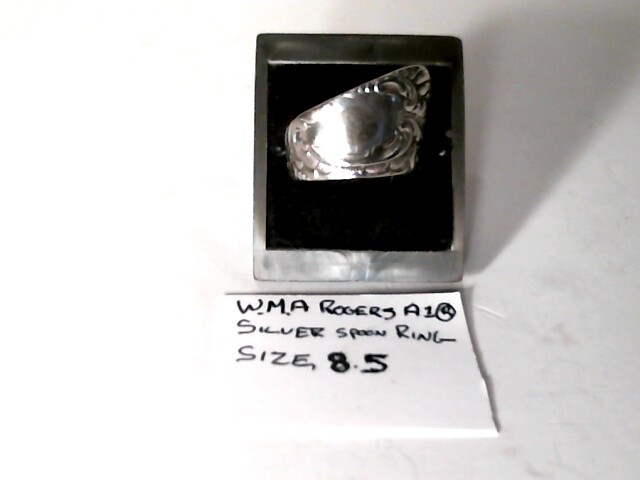 W.M.A Rogers A1 Silver Spoon Ring Size 8.5