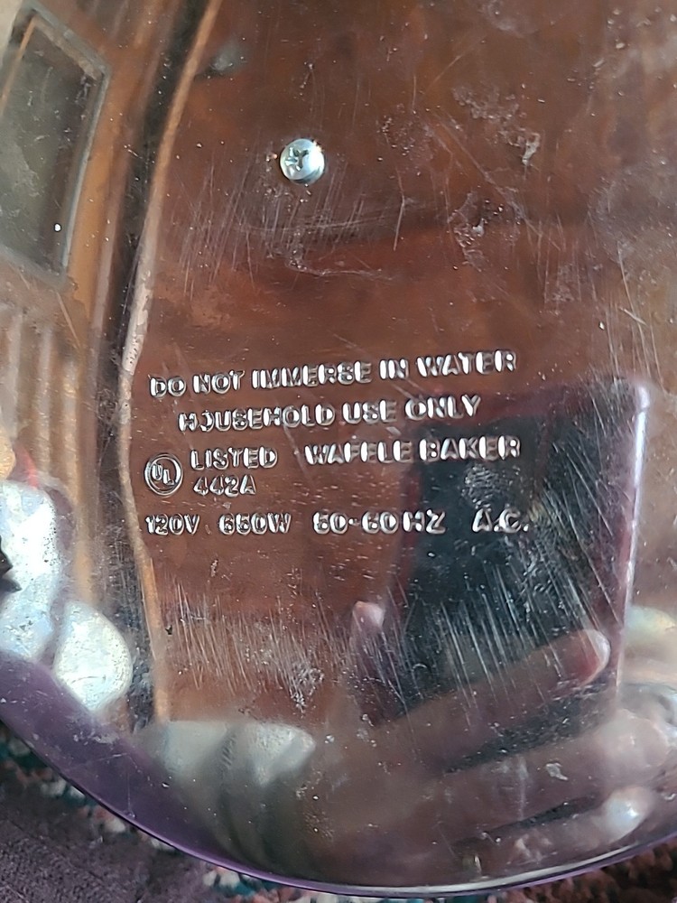 VTG. TOASTMASTER WAFFLE MAKER