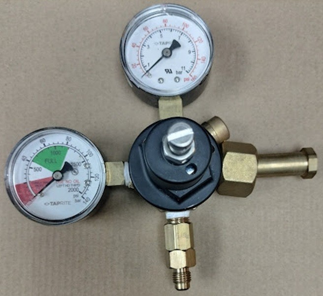 TAPRITE CARBON DIOXIDE REGULATOR, DUAL GAGES, 3741